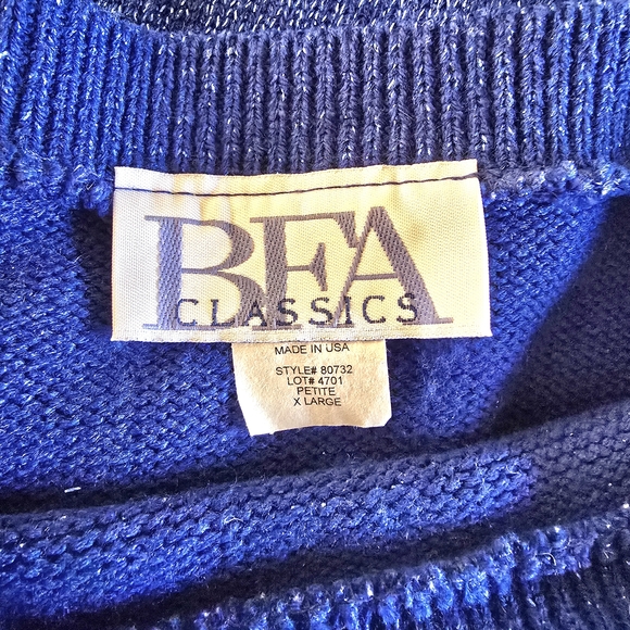 Elegant Shimmery Blue Women's Sweater - Picture 6 of 8